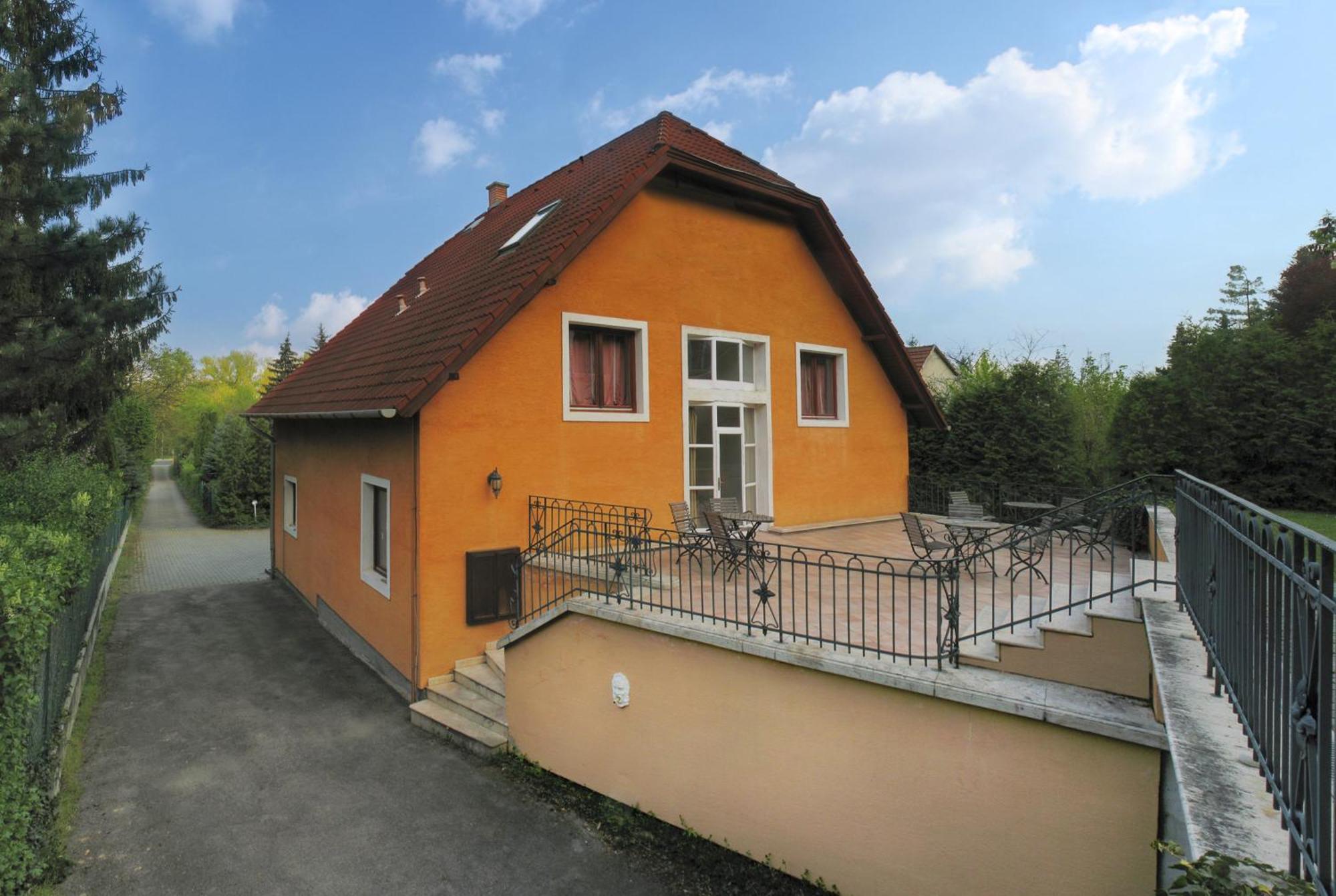Nr 100 Szentendre Hotel Panzio Szolgaltatasok Bagian luar foto