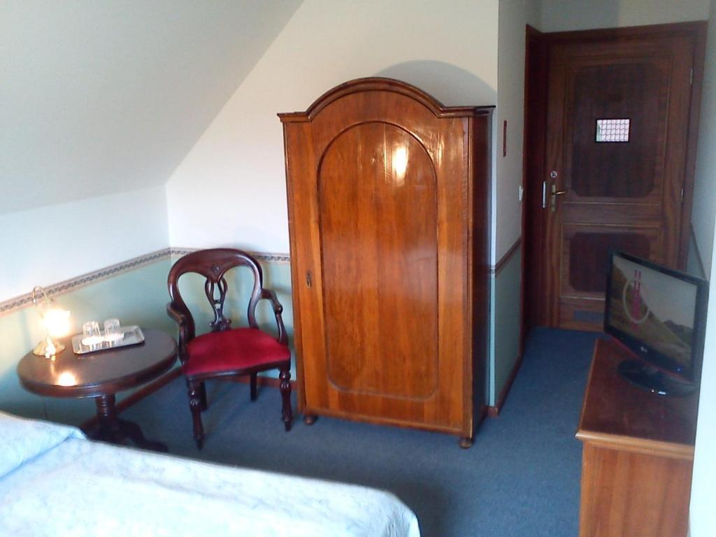 Nr 100 Szentendre Hotel Panzio Szolgaltatasok Ruang foto