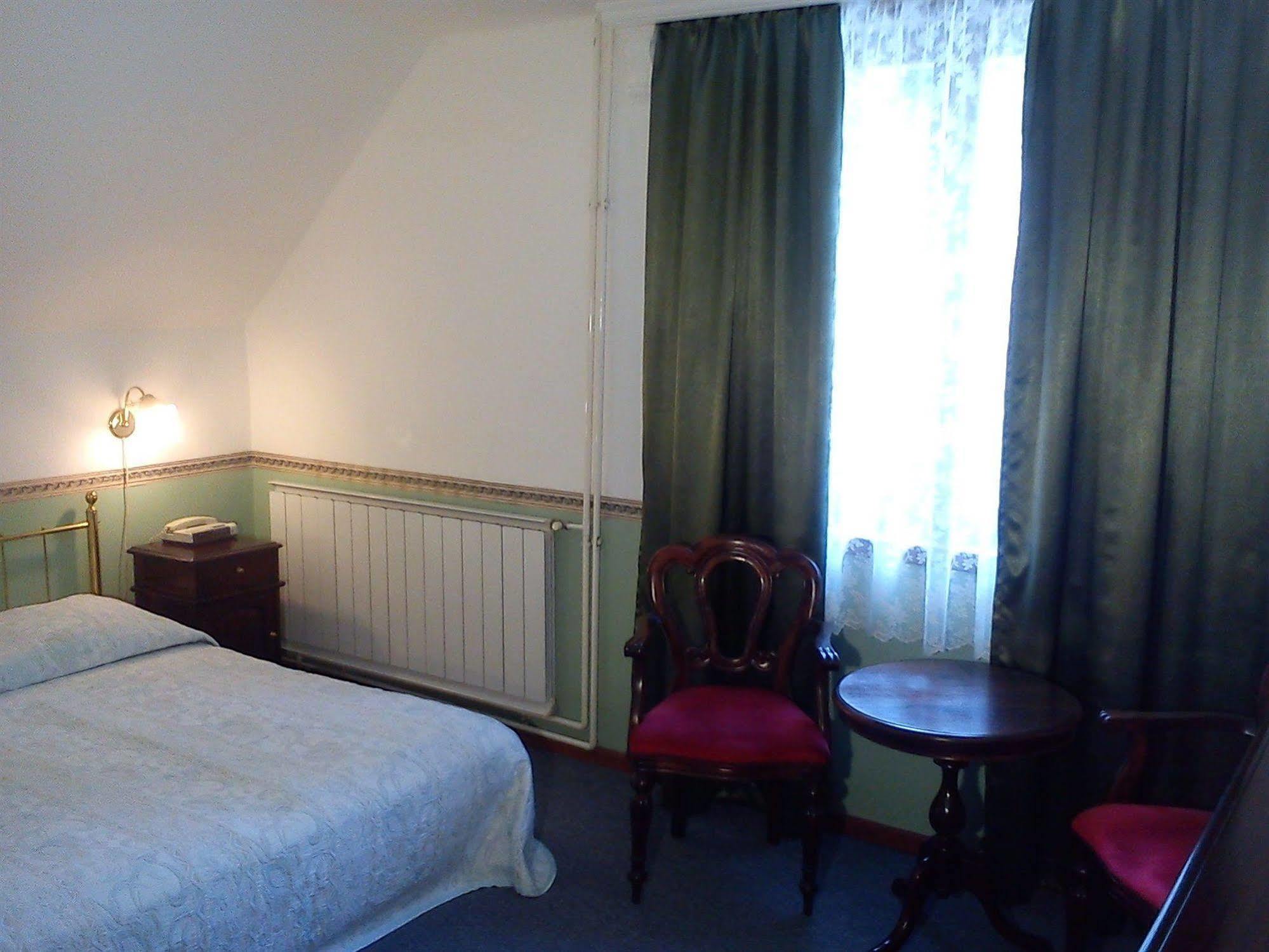 Nr 100 Szentendre Hotel Panzio Szolgaltatasok Bagian luar foto